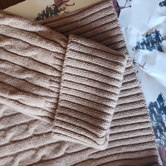 CASUAL CORNER Italian Merino Wool Sweater - Picture 4 of 10